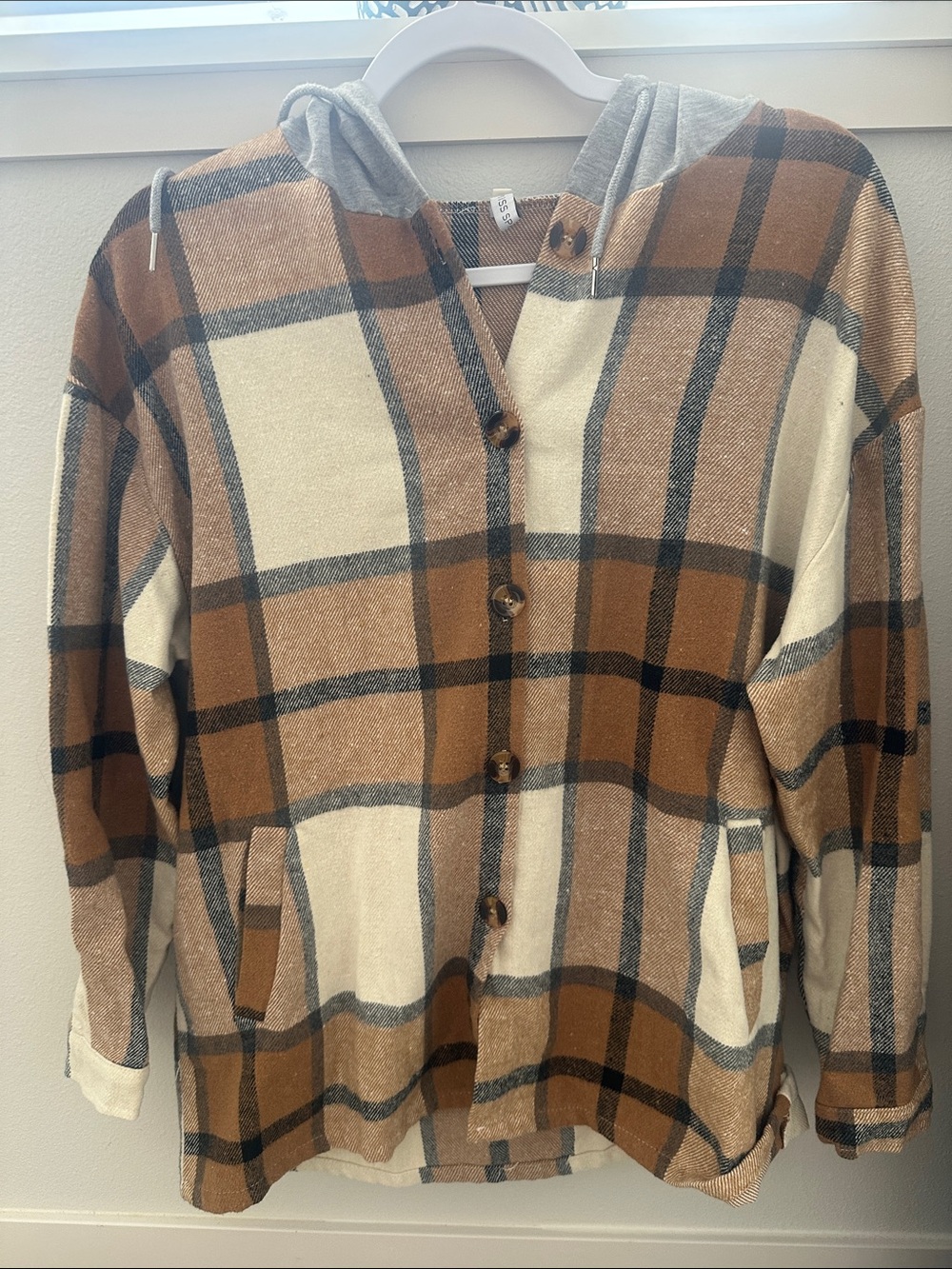 Cozy Plaid Button-Down Hooded Shirt - Brown/Cream